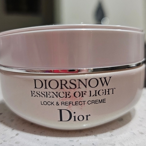 Dior | Skincare | Dior Diorsnow Essence Of Light Creme | Poshmark